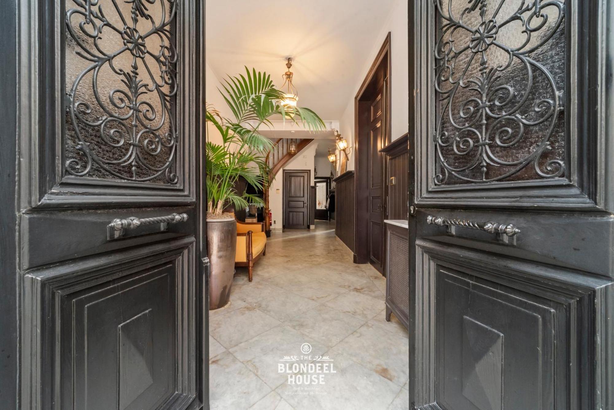 Bed & Breakfast The Blondeel House Brugge Center Екстер'єр фото