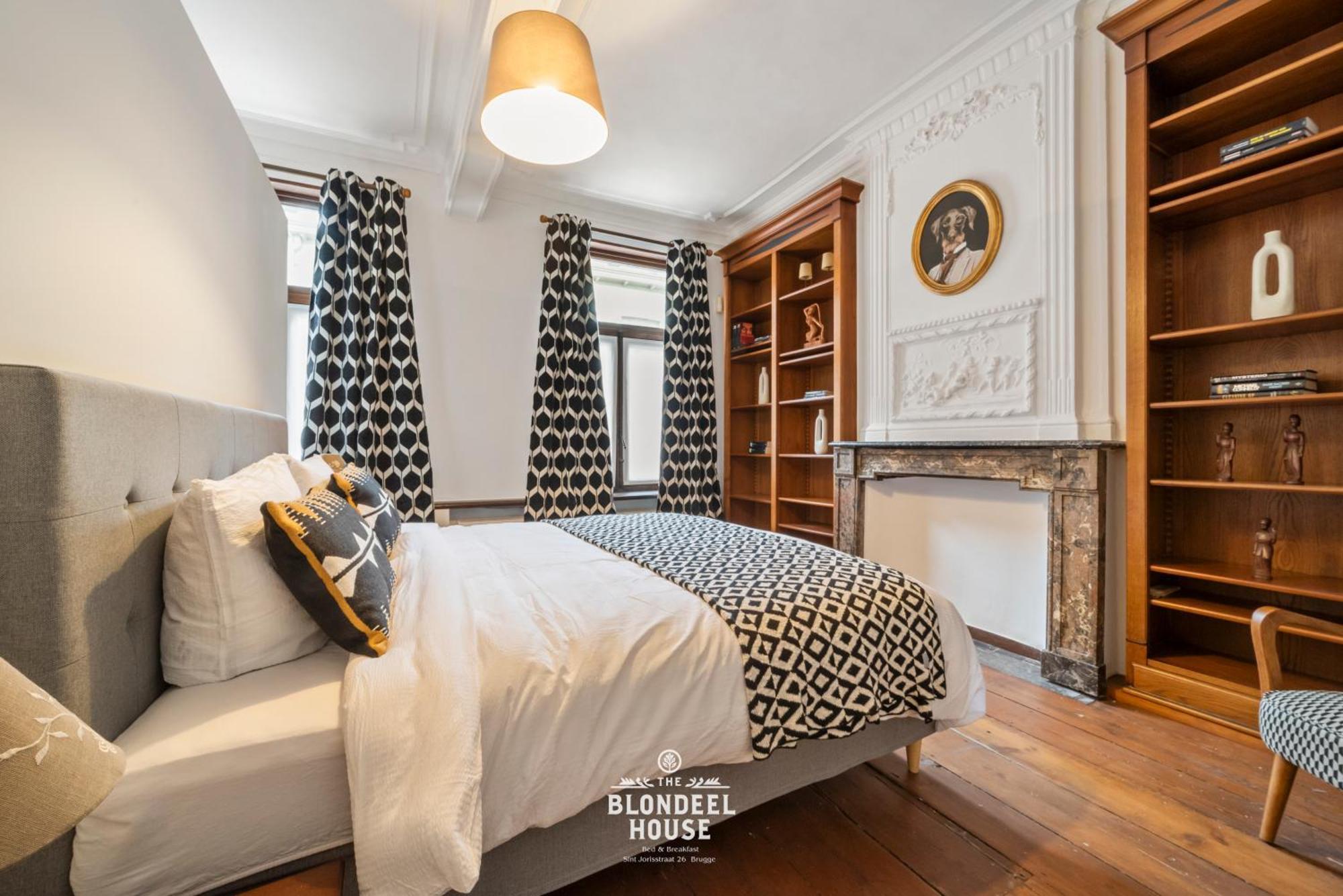 Bed & Breakfast The Blondeel House Brugge Center Екстер'єр фото