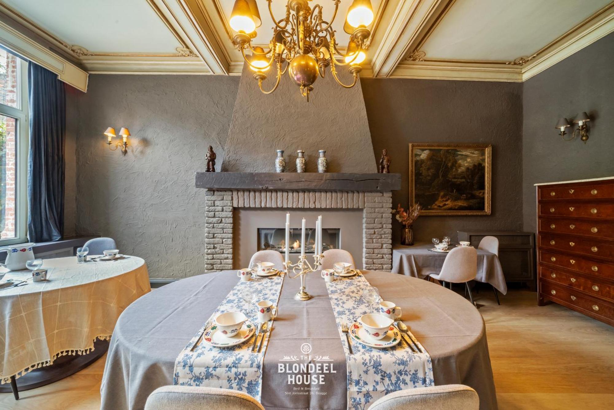 Bed & Breakfast The Blondeel House Brugge Center Екстер'єр фото