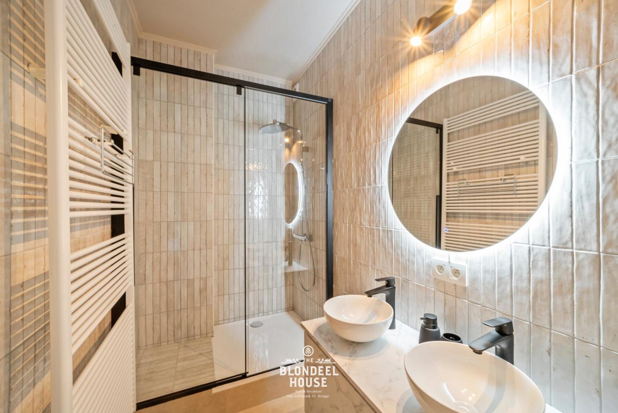 Bed & Breakfast The Blondeel House Brugge Center Екстер'єр фото