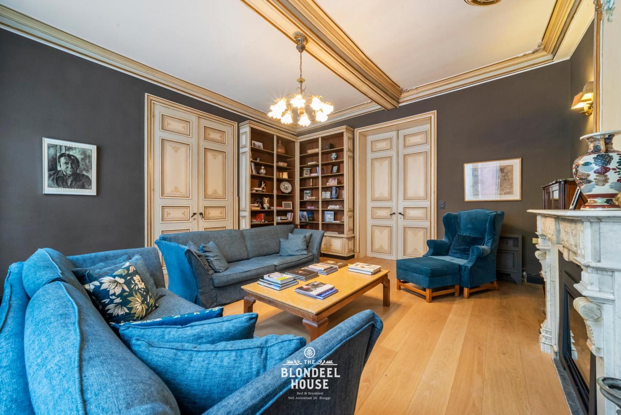 Bed & Breakfast The Blondeel House Brugge Center Екстер'єр фото